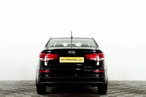 Седан Kia Rio 2015 года, 969000 рублей, Сургут
