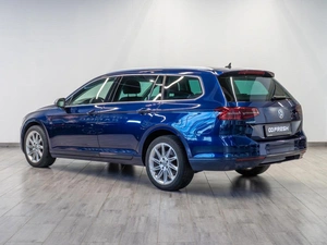 Универсал Volkswagen Passat 2019 года, 1450000 рублей, Саратов