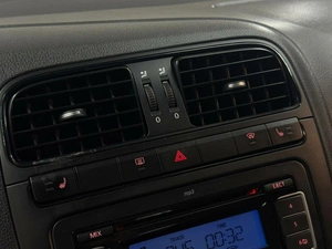 Седан Volkswagen Polo 2012 года, 835000 рублей, Красноярск