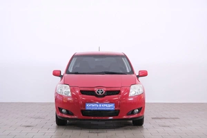 Хетчбэк Toyota Auris 2007 года, 719000 рублей, Омск