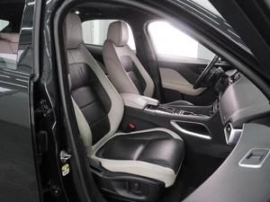 Внедорожник Jaguar F-Pace 2018 года, 4239000 рублей, Воронеж