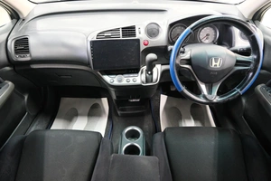 Минивэн Honda Stream 2008 года, 1019000 рублей, Омск