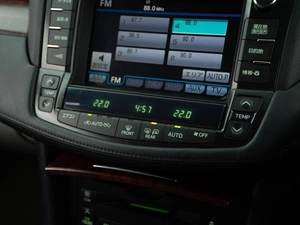 Седан Toyota Crown 2008 года, 1573055 рублей, Москва