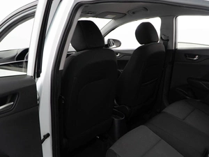 Седан Hyundai Solaris 2019 года, 1299999 рублей, Москва