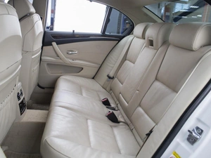 Седан BMW 5 серия 2008 года, 1670000 рублей, Омск