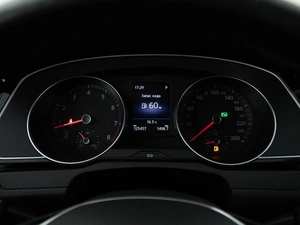 Седан Volkswagen Passat 2016 года, 1603444 рублей, Москва