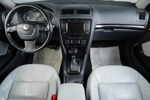 Универсал Skoda Octavia 2012 года, 989000 рублей, Тюмень