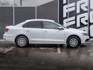 Седан Volkswagen Jetta 2018 года, 1430000 рублей, Краснодар