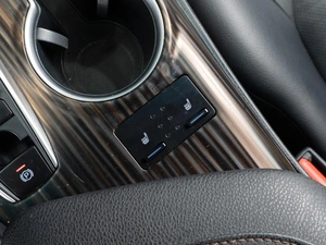 Седан Toyota Camry 2018 года, 2349000 рублей, Тюмень