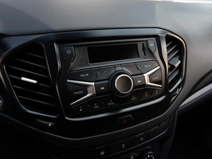 Седан ВАЗ (LADA) Vesta 2021 года, 1239000 рублей, Саратов