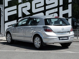 Хетчбэк Opel Astra 2008 года, 500000 рублей, Волгоград