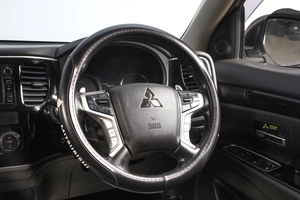 Внедорожник Mitsubishi Outlander 2015 года, 2469000 рублей, Новосибирск
