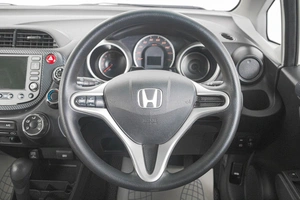 Хетчбэк Honda Fit 2009 года, 809000 рублей, Кемерово