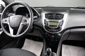 Седан Hyundai Solaris 2011 года, 809000 рублей, Оренбург