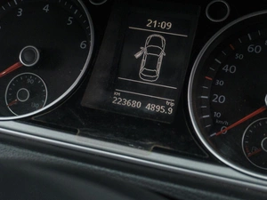 Седан Volkswagen Passat 2011 года, 1069000 рублей, Сургут