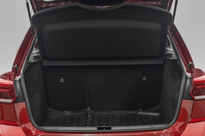 Лифтбек Volkswagen Polo 2021 года, 1649000 рублей, Барнаул