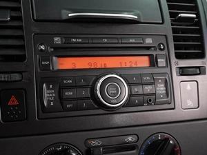 Хетчбэк Nissan Tiida 2012 года, 684000 рублей, Воронеж