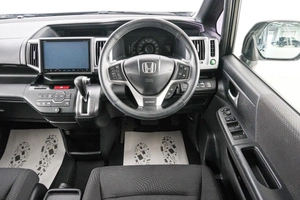Минивэн Honda Stepwgn Spada 2014 года, 1569000 рублей, Красноярск