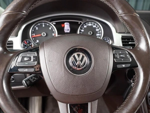 Внедорожник Volkswagen Touareg 2015 года, 2649000 рублей, Тюмень