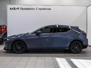 Хетчбэк Mazda 3 2019 года, 1699000 рублей, Красноярск