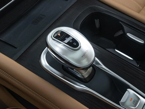 Минивэн Voyah Dream 2023 года, 4999000 рублей, Краснодар