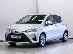 Хетчбэк Toyota Vitz 2018 года, 980000 рублей, Красноярск