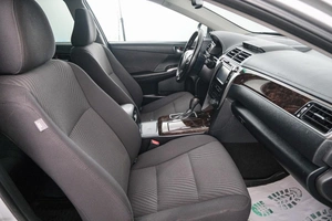 Седан Toyota Camry 2016 года, 1979000 рублей, Красноярск