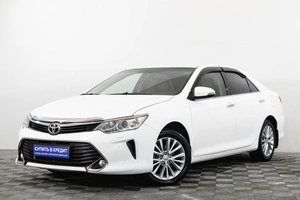 Седан Toyota Camry 2017 года, 2299000 рублей, Сургут