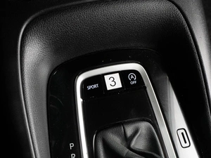 Седан Toyota Corolla 2020 года, 1919000 рублей, Тюмень