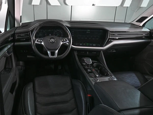 Внедорожник Volkswagen Touareg 2018 года, 4649000 рублей, Аксай