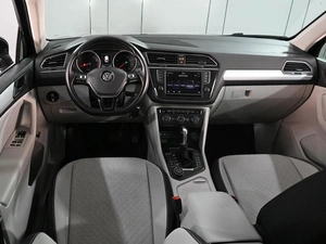 Внедорожник Volkswagen Tiguan 2017 года, 2349000 рублей, Аксай