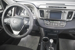Внедорожник Toyota RAV4 2015 года, 2649000 рублей, Кемерово