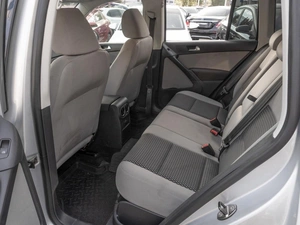 Внедорожник Volkswagen Tiguan 2011 года, 1199000 рублей, Саратов