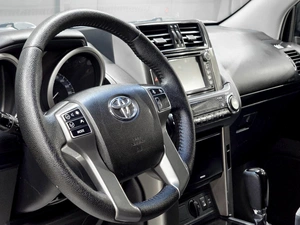 Внедорожник Toyota Land Cruiser Prado 2012 года, 2399000 рублей, Красноярск