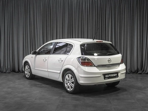 Хетчбэк Opel Astra 2010 года, 519000 рублей, Тюмень