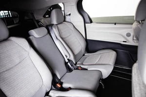 Минивэн Toyota Sienna 2021 года, 4299000 рублей, Пермь