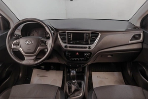 Седан Hyundai Solaris 2017 года, 1179000 рублей, Челябинск