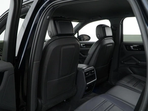 Внедорожник Porsche Cayenne 2018 года, 5699050 рублей, Москва