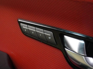 Внедорожник Land Rover Range Rover Evoque 2012 года, 1849000 рублей, Воронеж