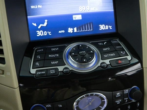 Внедорожник Infiniti QX70 2015 года, 2696900 рублей, Москва