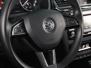 Лифтбек Skoda Rapid 2015 года, 1299000 рублей, Воронеж