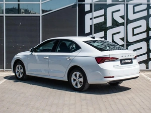 Лифтбек Skoda Octavia 2021 года, 2465000 рублей, Краснодар