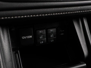 Седан Toyota Corolla 2016 года, 1739000 рублей, Тюмень