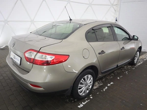 Седан Renault Fluence 2011 года, 655000 рублей, Орёл