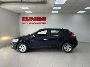 Хэтчбек Renault Megane 2013 года, 975000 рублей, Курск