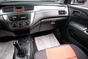 Седан Mitsubishi Lancer 2005 года, 529000 рублей, Оренбург