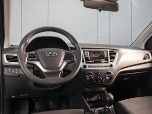 Седан Hyundai Solaris 2021 года, 1340000 рублей, Омск