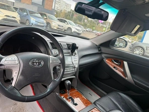 Седан Toyota Camry 2011 года, 1600000 рублей, Красноярск