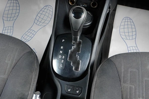 Седан Kia Rio 2012 года, 999000 рублей, Тюмень