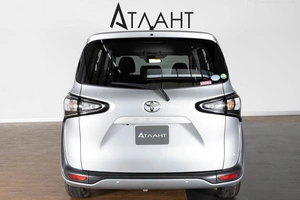 Минивэн Toyota Sienta 2018 года, 1589000 рублей, Красноярск